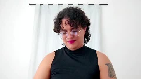 Snapshot of dan_blous chatting on 02/05/26, 12:59 Diane Blosson online show from 02/05/26, 12:59