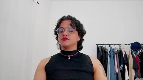 Snapshot of dan_blous chatting on 02/25/26, 02:59 Diane Blosson online show from 02/25/26, 02:59