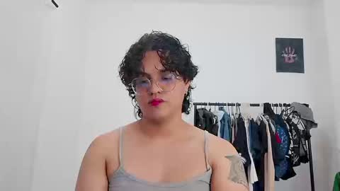 Snapshot of dan_blous chatting on 02/28/26, 01:06 Diane Blosson online show from 02/28/26, 01:06