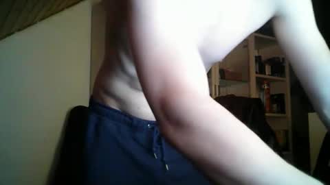 Snapshot of dan_snow24 chatting on 11/21/25, 04:16 Dan Snow online show from 11/21/25, 04:16