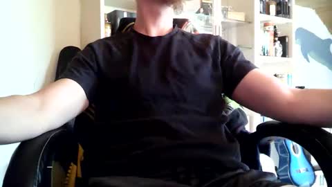 Snapshot of dan_snow24 chatting on 04/28/26, 04:45 Dan Snow online show from 04/28/26, 04:45