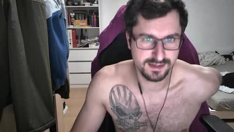 King Dan online show from 02/05/25, 09:29