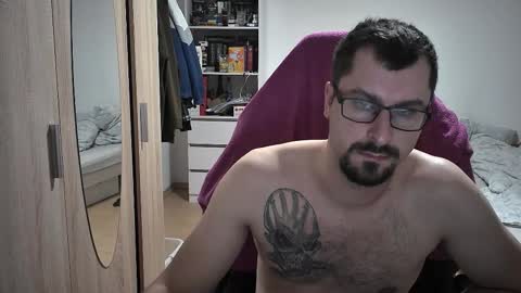 King Dan online show from 10/27/25, 08:13