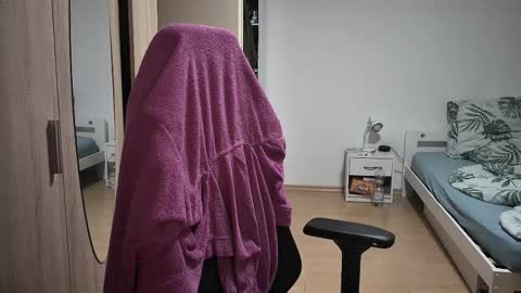 King Dan online show from 10/29/25, 07:59