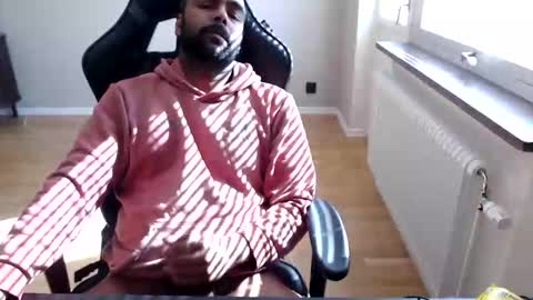 Snapshot of dan_the_man43 chatting on 04/11/26, 08:29 dan_the_man43 online show from 04/11/26, 08:29