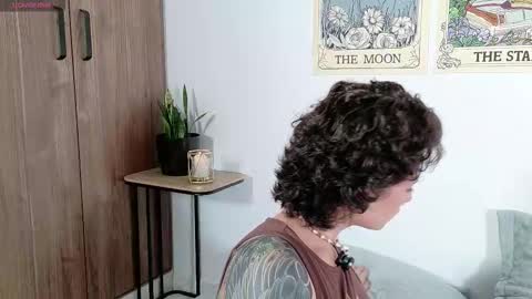 Bluemoon online show from 11/12/25, 05:57