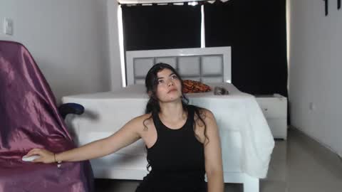 Snapshot of dana_777 chatting on 03/08/25, 08:14 Dayana  online show from 03/08/25, 08:14