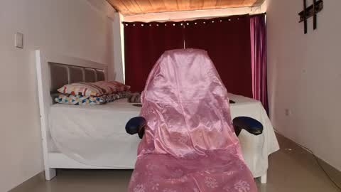 Snapshot of dana_777 chatting on 09/25/25, 03:38 Dayana  online show from 09/25/25, 03:38