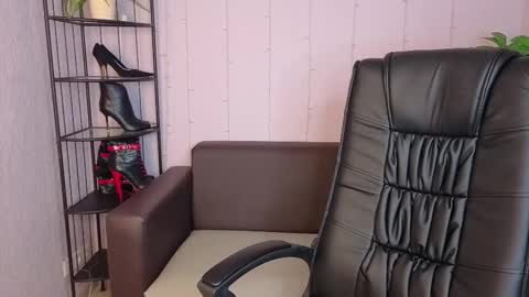 Dana Dom online show from 03/27/26, 03:01