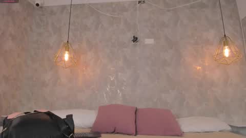 Snapshot of danaandthamaraangels chatting on 12/01/25, 09:31 online show from 12/01/25, 09:31