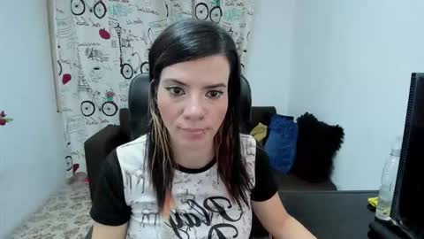 Danaa Rey online show from 11/06/25, 04:30