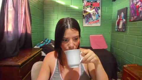 Snapshot of danaarey chatting on 07/28/26, 11:28 Danaa Rey online show from 07/28/26, 11:28