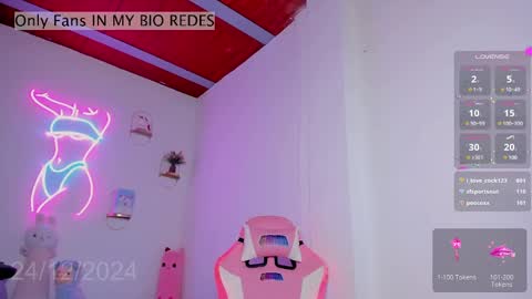 Snapshot of danafinet chatting on 12/24/24, 02:12 A B B Y online show from 12/24/24, 02:12