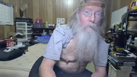 Snapshot of danagm chatting on 12/24/24, 12:00 Dana online show from 12/24/24, 12:00