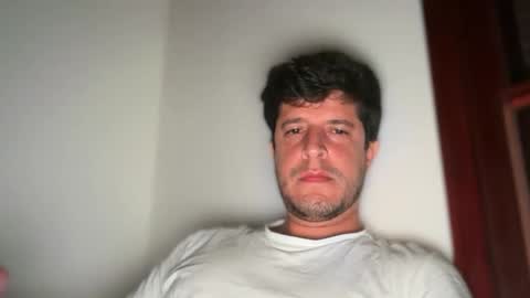 Snapshot of danbit chatting on 10/26/25, 07:36 danbit online show from 10/26/25, 07:36