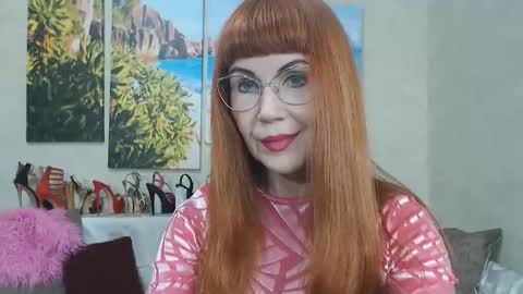 Snapshot of danceglory chatting on 11/14/25, 06:23 Danceglory online show from 11/14/25, 06:23