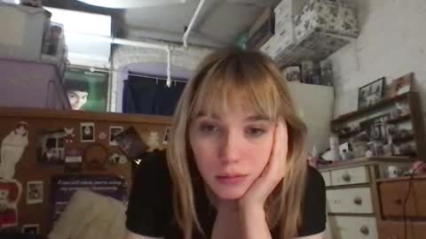 Snapshot of danceissexisbeauty2 chatting on 03/20/26, 06:07 Your submissive patient online show from 03/20/26, 06:07