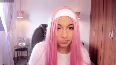 Dandara   online show from 09/21/25, 07:48