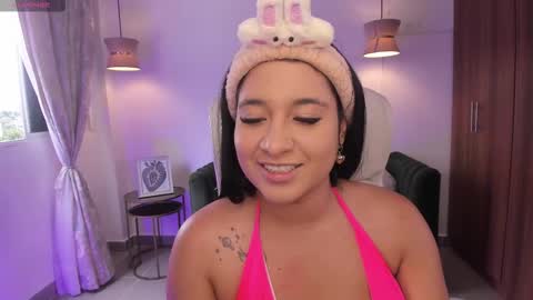 Dandara   online show from 10/15/25, 08:20