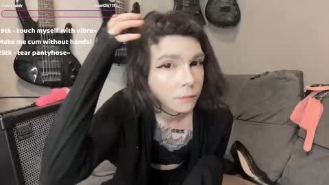 dandelion_sea online show from 10/07/25, 04:48