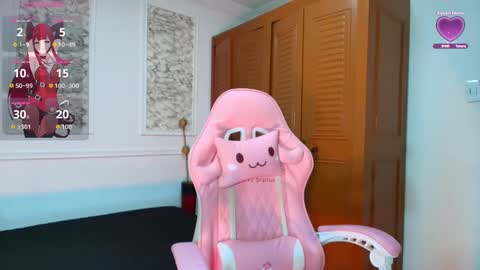 Danella Houston online show from 11/21/25, 11:03