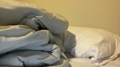 Snapshot of danerm5 chatting on 01/10/25, 06:53 Rosalia online show from 01/10/25, 06:53