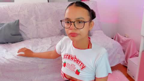 Snapshot of danessacronin chatting on 03/26/26, 06:13 Danesa online show from 03/26/26, 06:13