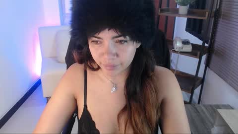 Veronica online show from 09/29/25, 11:48