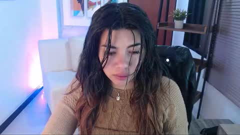 Veronica online show from 09/30/25, 11:59