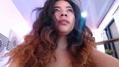 Snapshot of dangel_noir6 chatting on 11/12/25, 11:21 Veronica online show from 11/12/25, 11:21