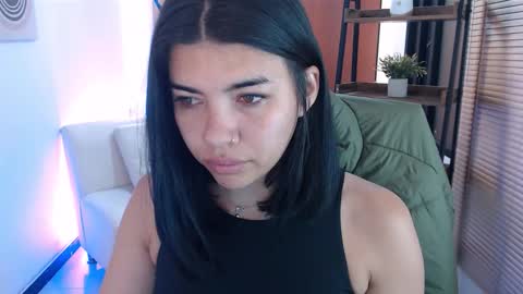 Snapshot of dangel_noir6 chatting on 12/01/25, 11:04 Veronica online show from 12/01/25, 11:04