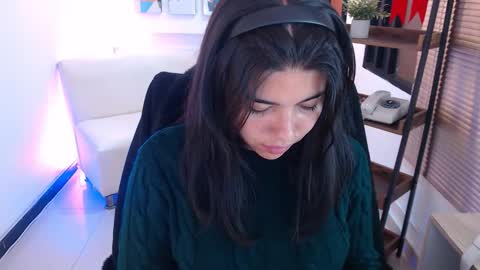 Snapshot of dangel_noir6 chatting on 03/10/26, 12:10 Veronica online show from 03/10/26, 12:10