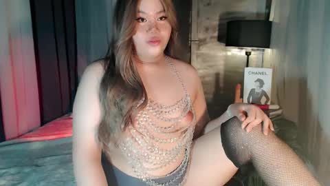 Snapshot of dangerous_womanxx chatting on 02/10/25, 08:31 Ms. K online show from 02/10/25, 08:31