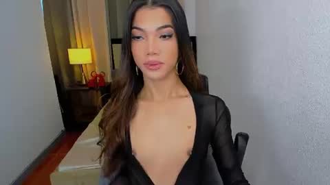 Snapshot of dangerousteph chatting on 06/30/26, 10:11 STEPHANIE online show from 06/30/26, 10:11