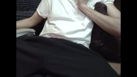 Snapshot of dani5o5 chatting on 02/21/25, 06:48 Danial online show from 02/21/25, 06:48