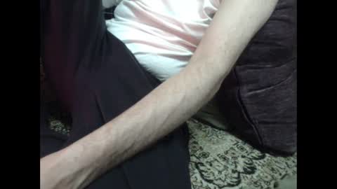 Snapshot of dani5o5 chatting on 02/26/25, 08:44 Danial online show from 02/26/25, 08:44