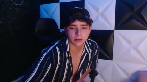 dani_cumboy online show from 02/25/25, 03:20