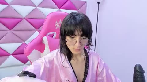 Snapshot of dani_dream chatting on 02/15/26, 12:36 dani_dream online show from 02/15/26, 12:36