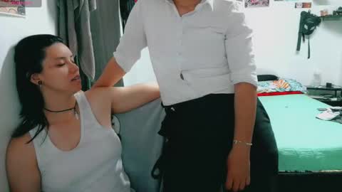 dani y jocelyn online show from 10/04/25, 07:12