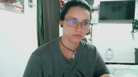 dani y jocelyn online show from 05/27/26, 01:57
