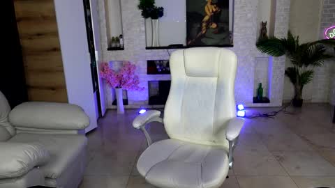 Snapshot of dani_kittys chatting on 04/11/26, 08:40 dani_kittys online show from 04/11/26, 08:40