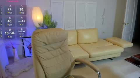 dani_kittys online show from 05/30/26, 08:22