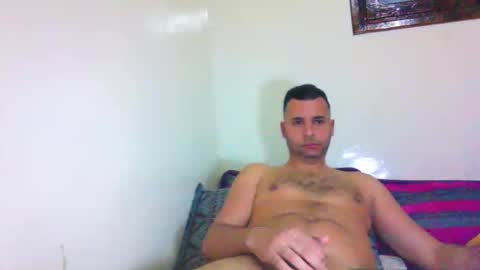 Snapshot of dani_lop1 chatting on 05/24/26, 02:05 dani_lop1 online show from 05/24/26, 02:05