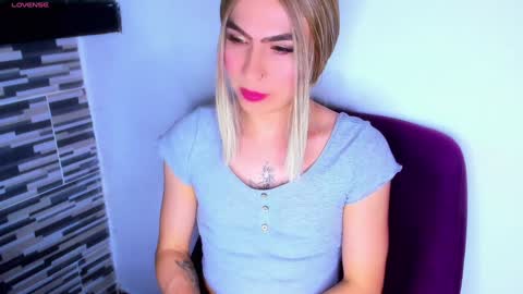 Snapshot of dani_lovet1 chatting on 01/29/25, 06:43 dani online show from 01/29/25, 06:43