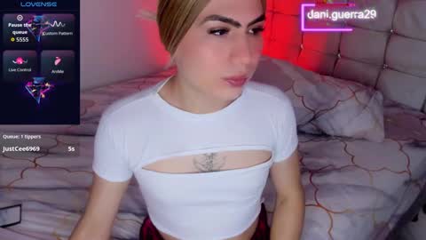 Snapshot of dani_lovet1 chatting on 10/09/25, 07:12 dani online show from 10/09/25, 07:12