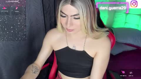 Snapshot of dani_lovet1 chatting on 04/18/26, 04:05 dani online show from 04/18/26, 04:05