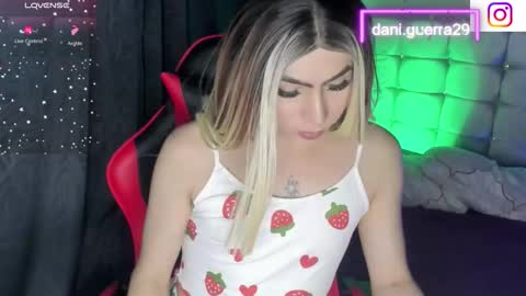 Snapshot of dani_lovet1 chatting on 04/22/26, 02:47 dani online show from 04/22/26, 02:47