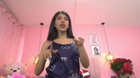 Snapshot of dani_parkerr chatting on 02/20/25, 04:25   online show from 02/20/25, 04:25