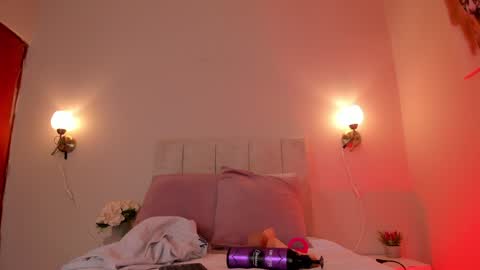 Hi I am Dani online show from 01/07/25, 05:42