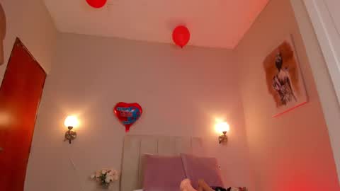 Hi I am Dani online show from 02/16/25, 12:21